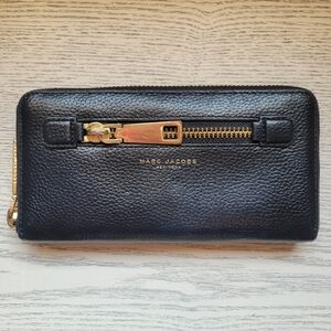 EUC-Marc Jacobs Continental Long Zip Wallet